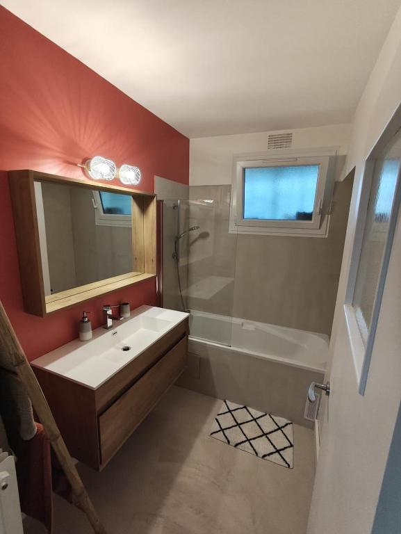 Suite Ô Mayeuc - 6 personnes - Parking & Terrasse - Hyper centre Rennes - Second Lodge - 5