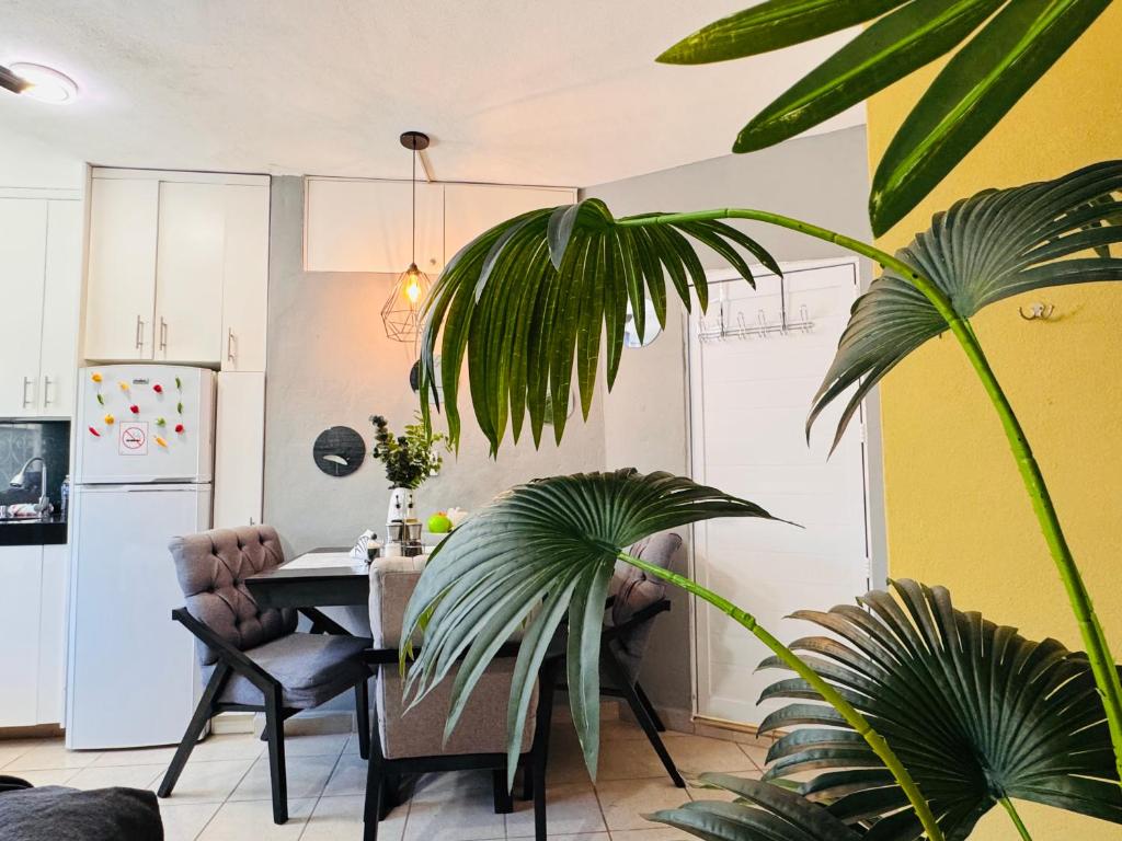 Polly's Home Aralias Boutique GuestHouse & PrivateSuites - 4