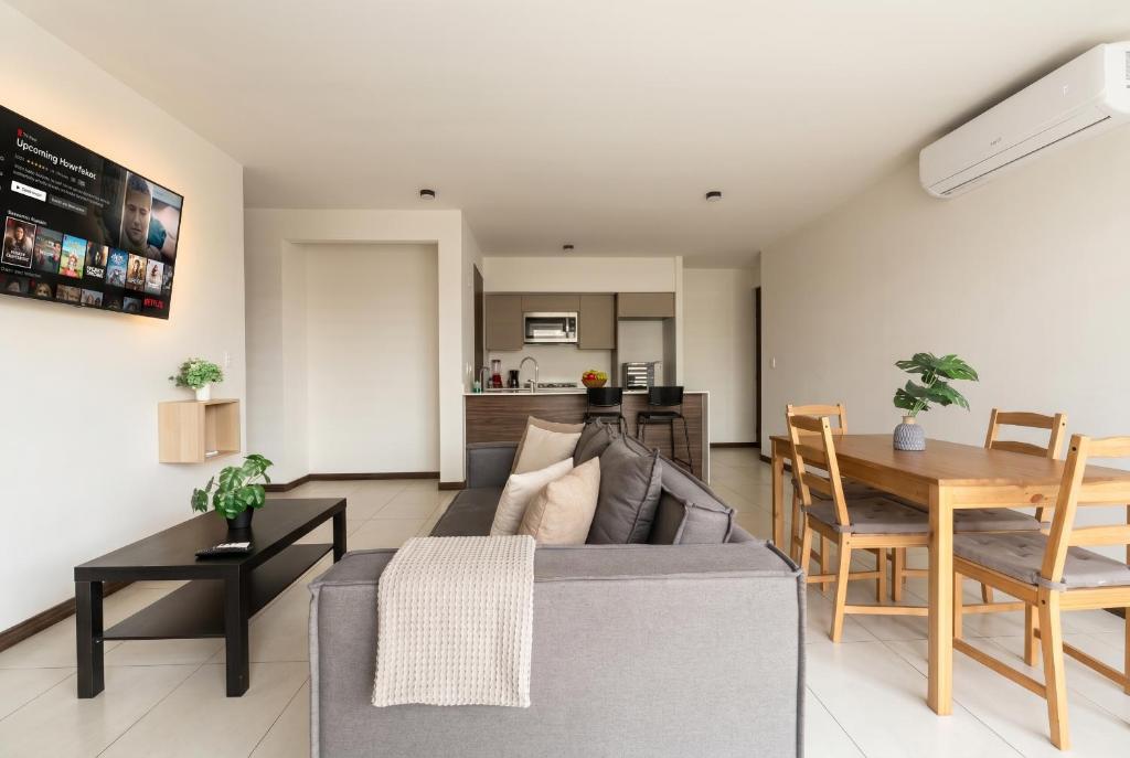 Hermoso Departamento frente a Midtown con Parking - 5