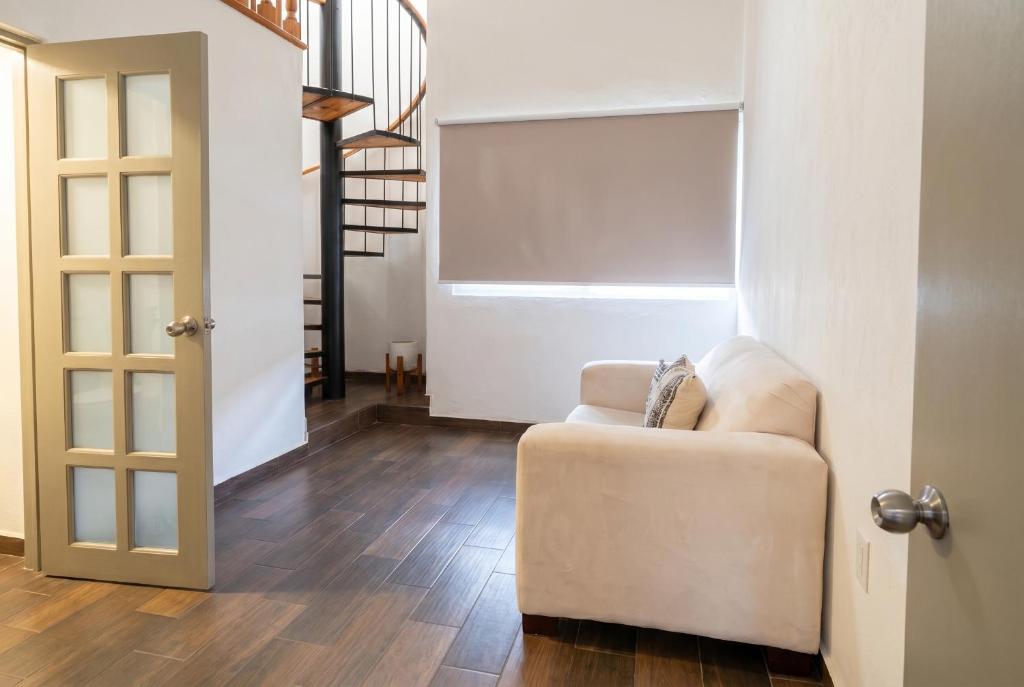 Acogedor Departamento en Planta Baja, Excelente Precio y Ubicación - 1