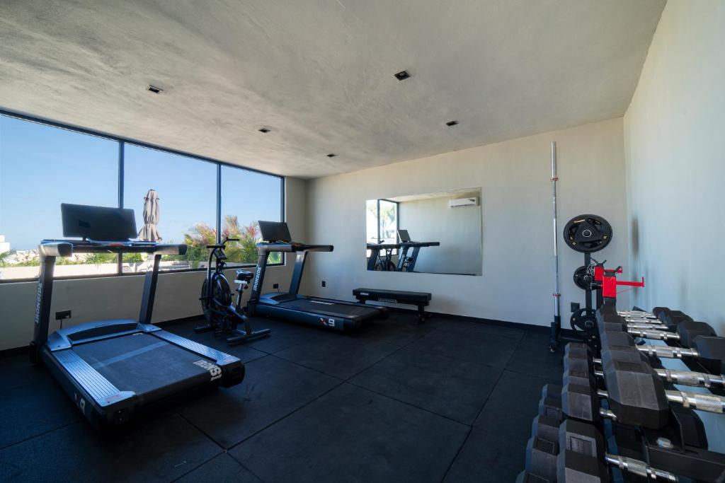 New Apartment with Pool and Gym 1 BR - 2