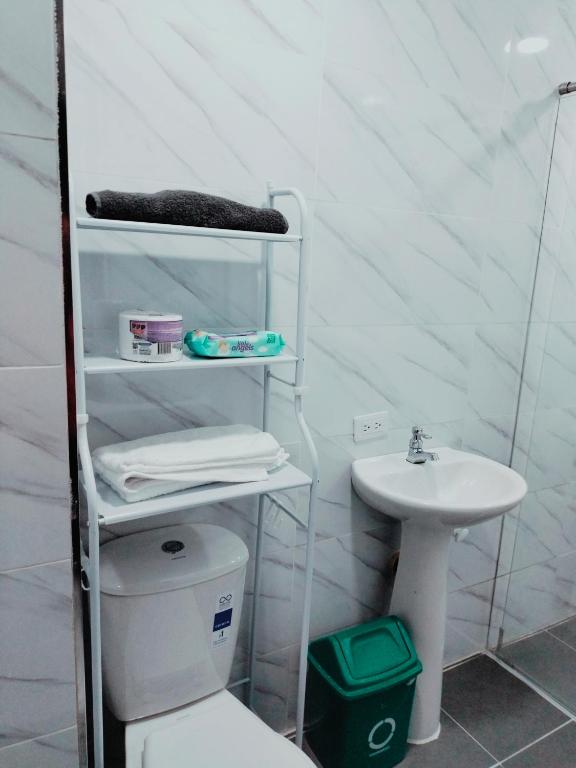 Habitación privada cerca a San Antonio - 3