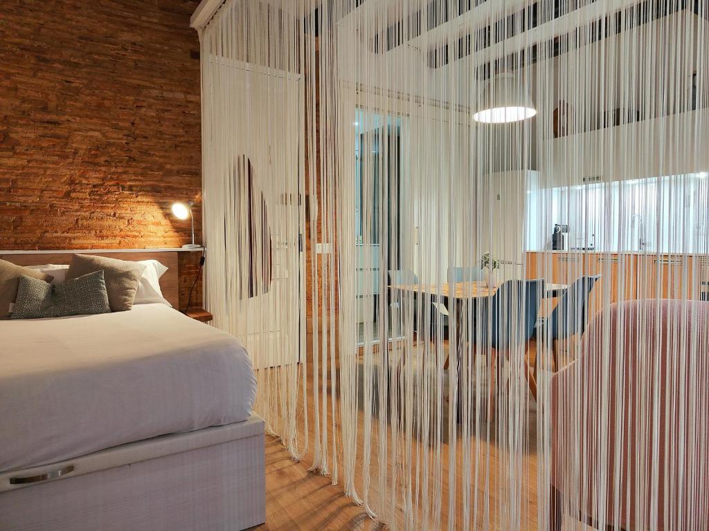Best location in El Born modern super comfy - 4