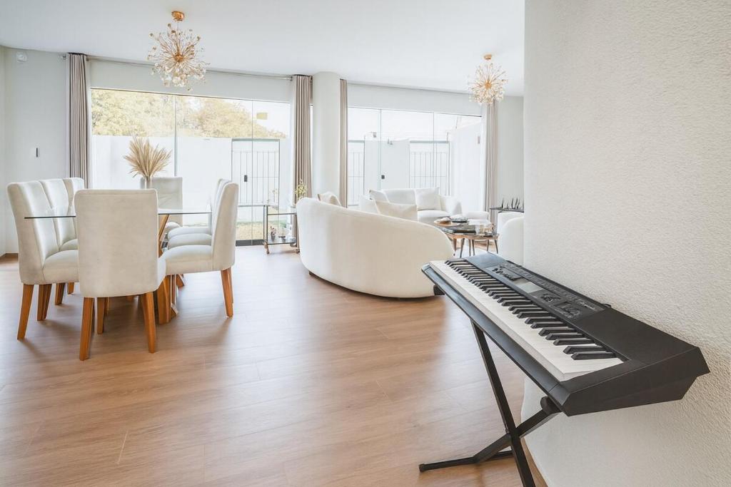 Luxury Home, Wifi rápido, jacuzzi, lavaseca, ping pong, barbacoa, 4 habitaciones - 4