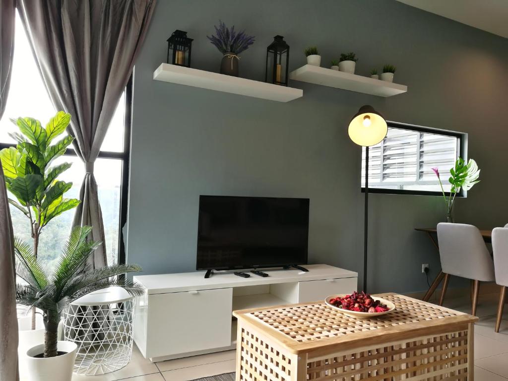 Shared lounge/TV area