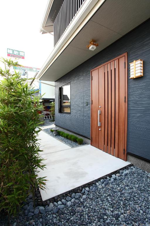 Toutsu Gyoen, Donggang