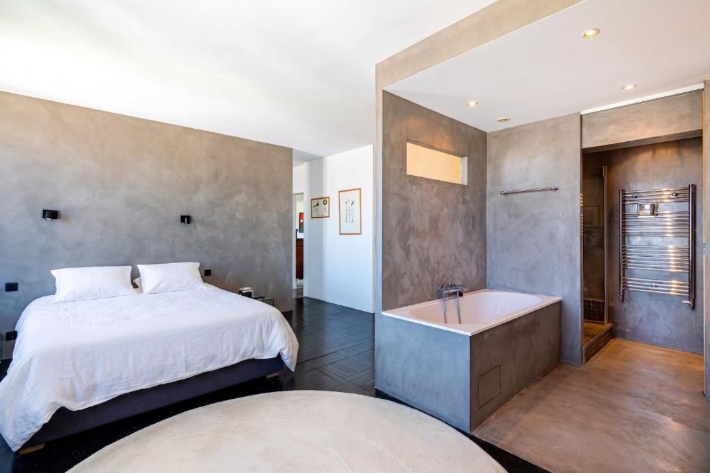 GuestReady - Spacious flat - Green terrace - 5