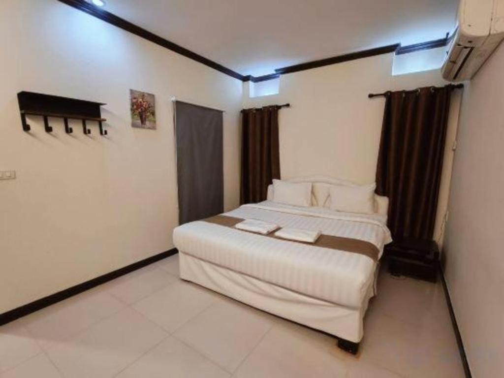 Bangrak Resort