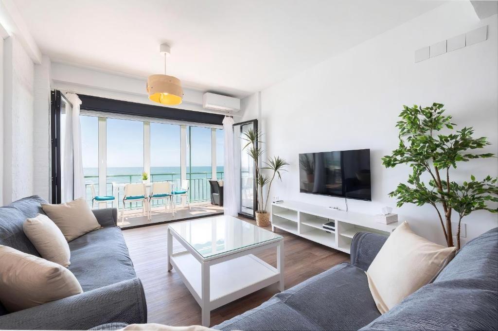 Olimpo BeachFront and Pool Apartment - 1