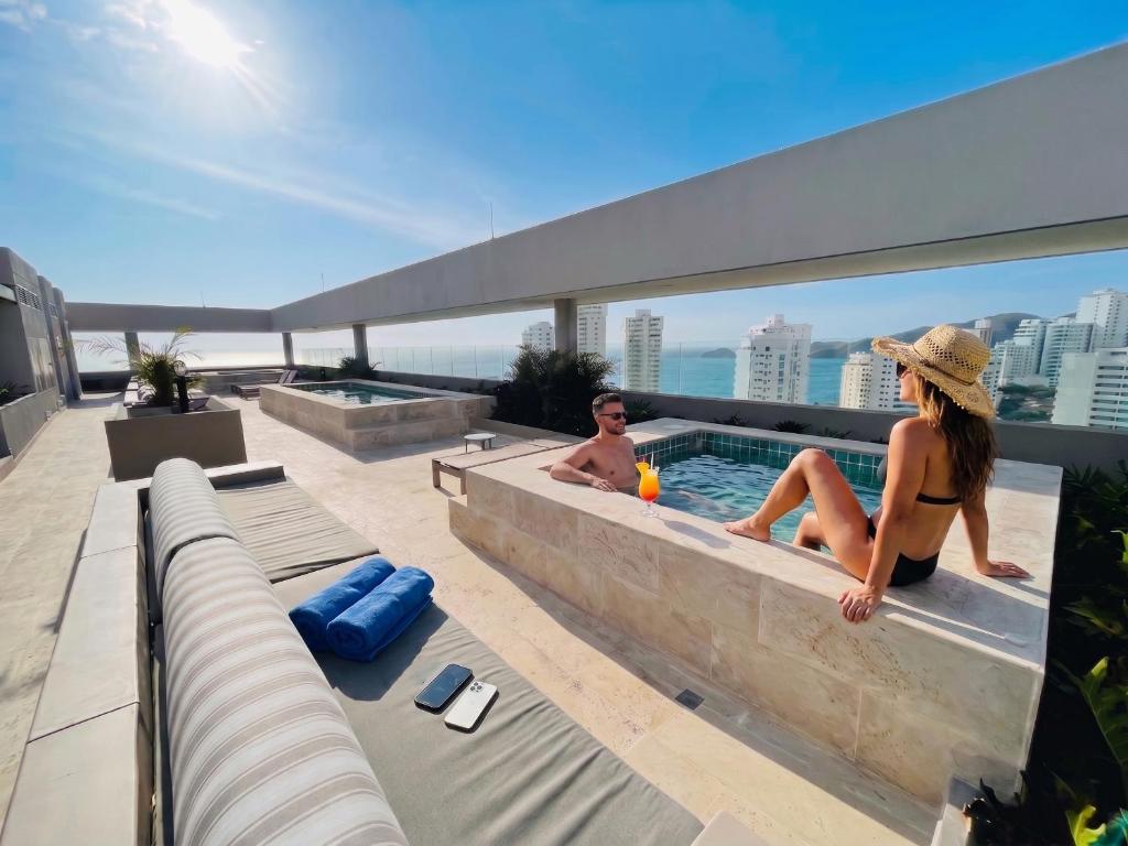 Relaxed atmosphere Rooftop & Pools - 5