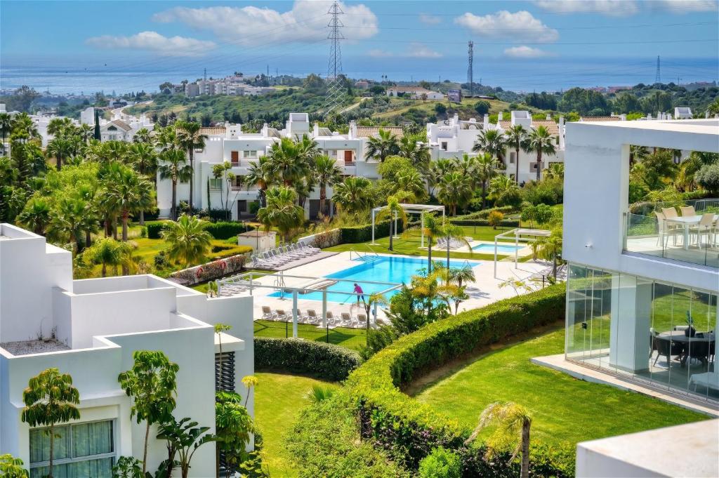 3118 Luxury Penthouse with Panoramic Views - 2