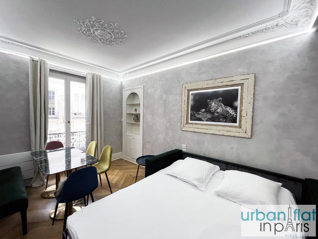 UrbanFlat 180 - Bel Appartement Rue des Rosiers Paris Marais - 4