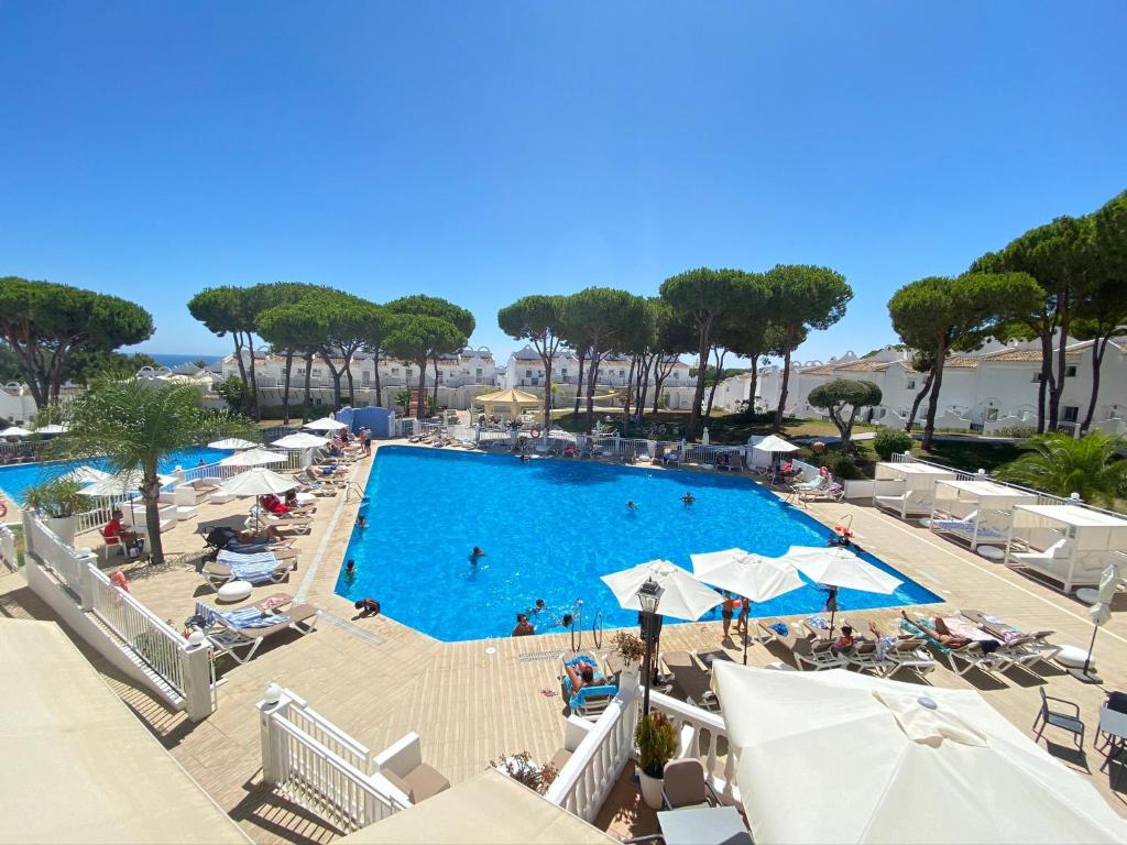 VIME II Marbella East SWIMMING POOL, GYM & SPA - EaW Homes - 1