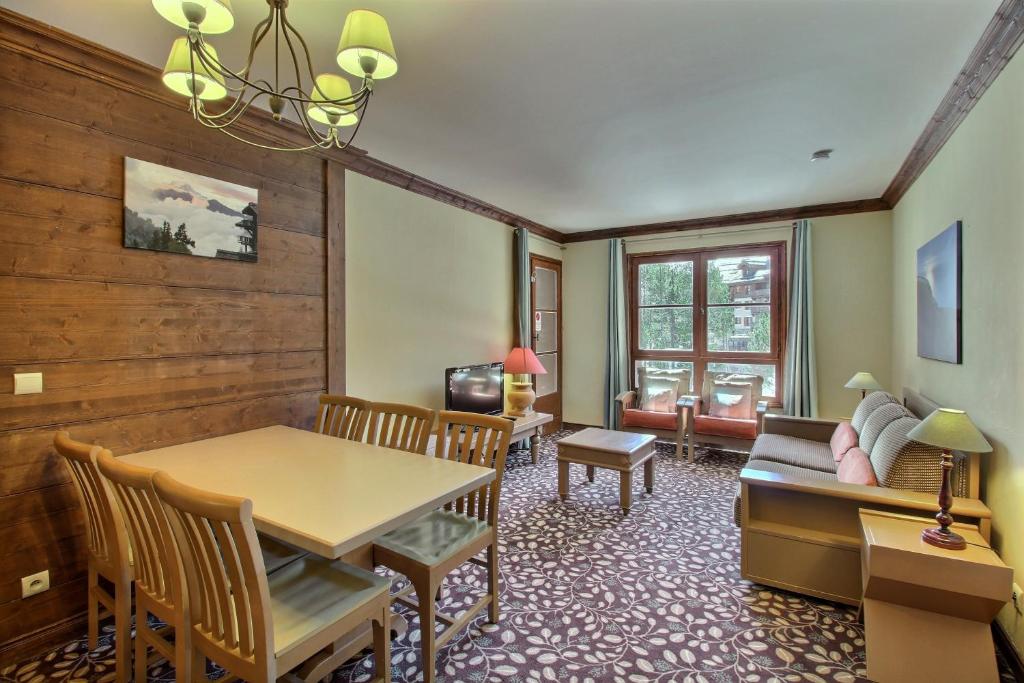 Arc 1950, Appartement 2 chambres 6 pers, Vue Montagne, Sauna, Hammam, Jacuzzi, Piscine chauffée - 1