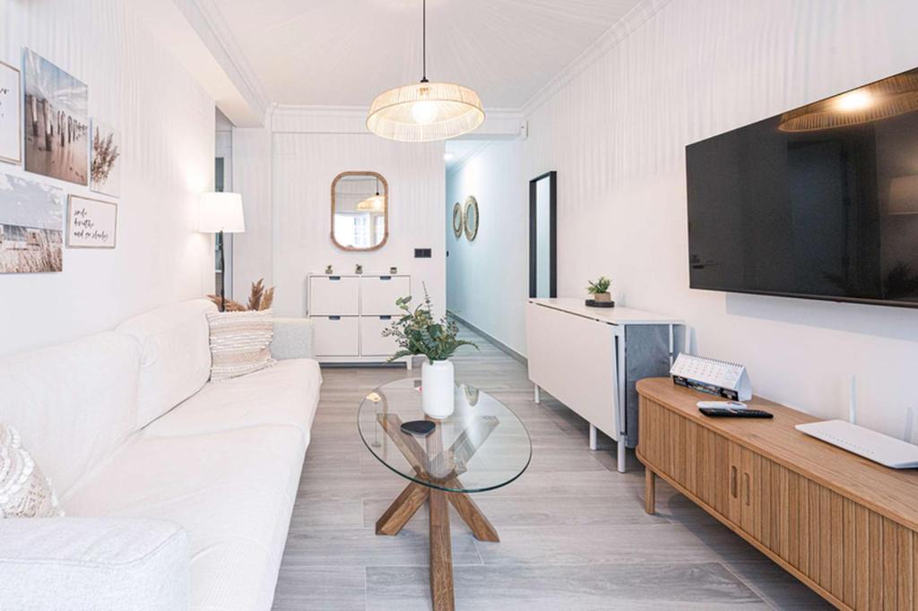 Centro Life 3A Casasol - Nerja Town Centre, 300m from Balcon de Europa - 1