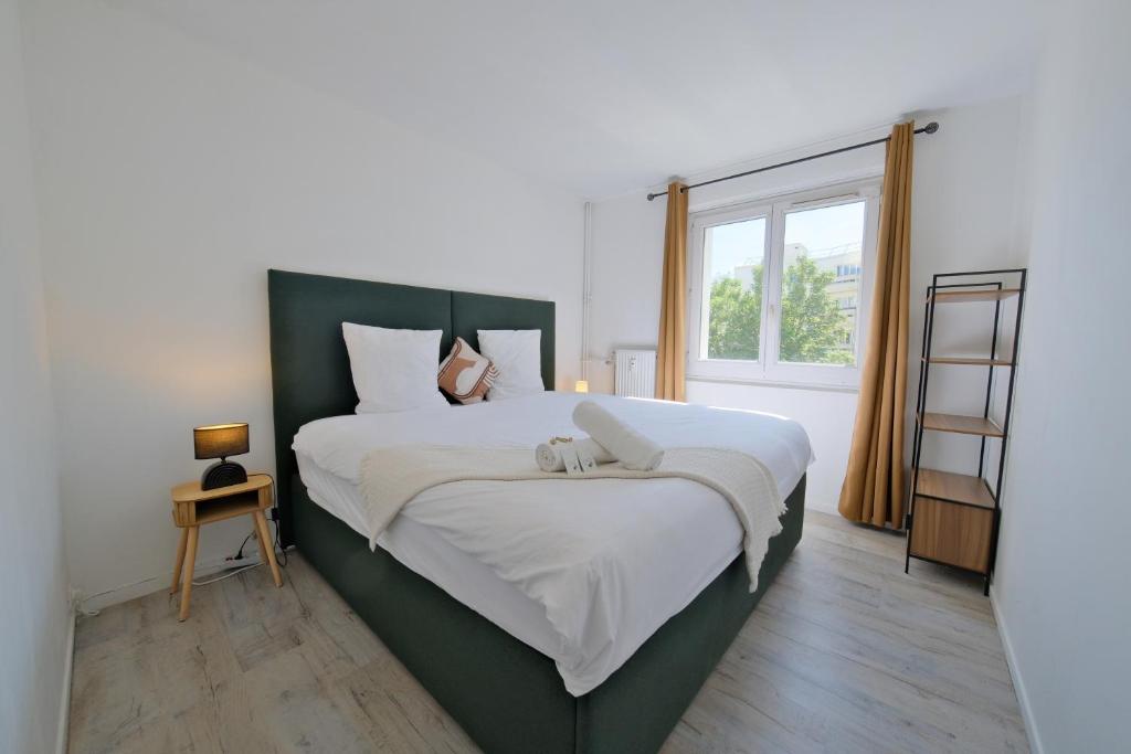 Le petit nid Rémois - Parking - King size - 3