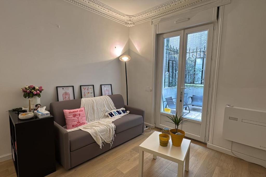 Appartement avec terrasse et vue Tour Eiffel - 1