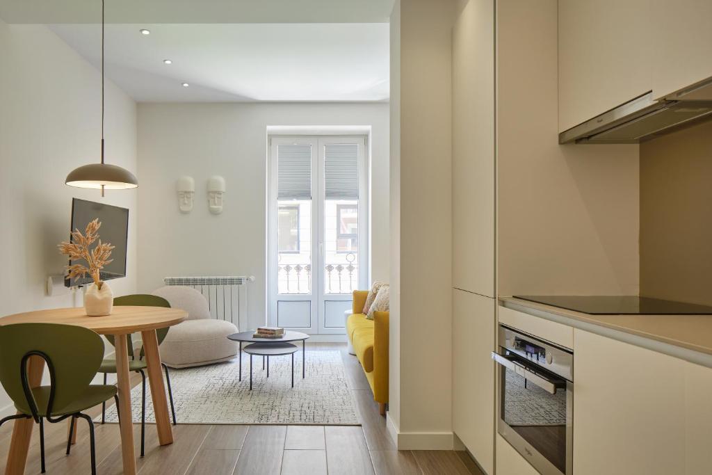 Rex Suite by FeelFree Rentals - 2