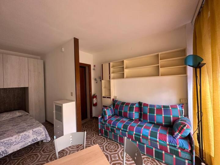 Lcc 2 - Piazza Mazzini - 50 m mare - Immobil Relax - 2