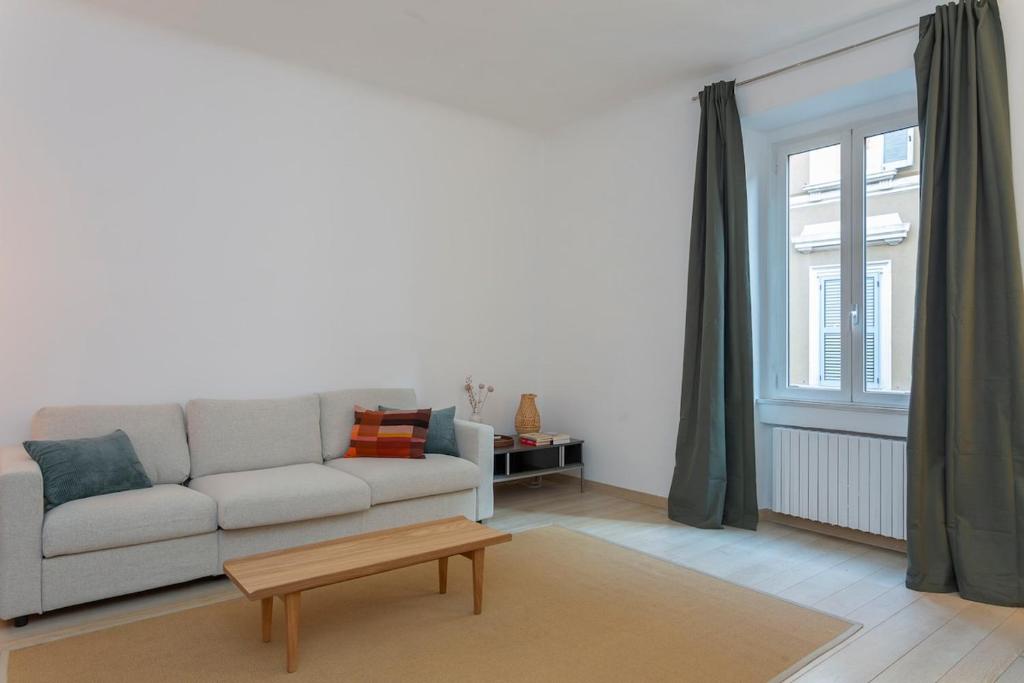 Xenia Milano - 3 rooms apt in Via Tortona 26 - 5
