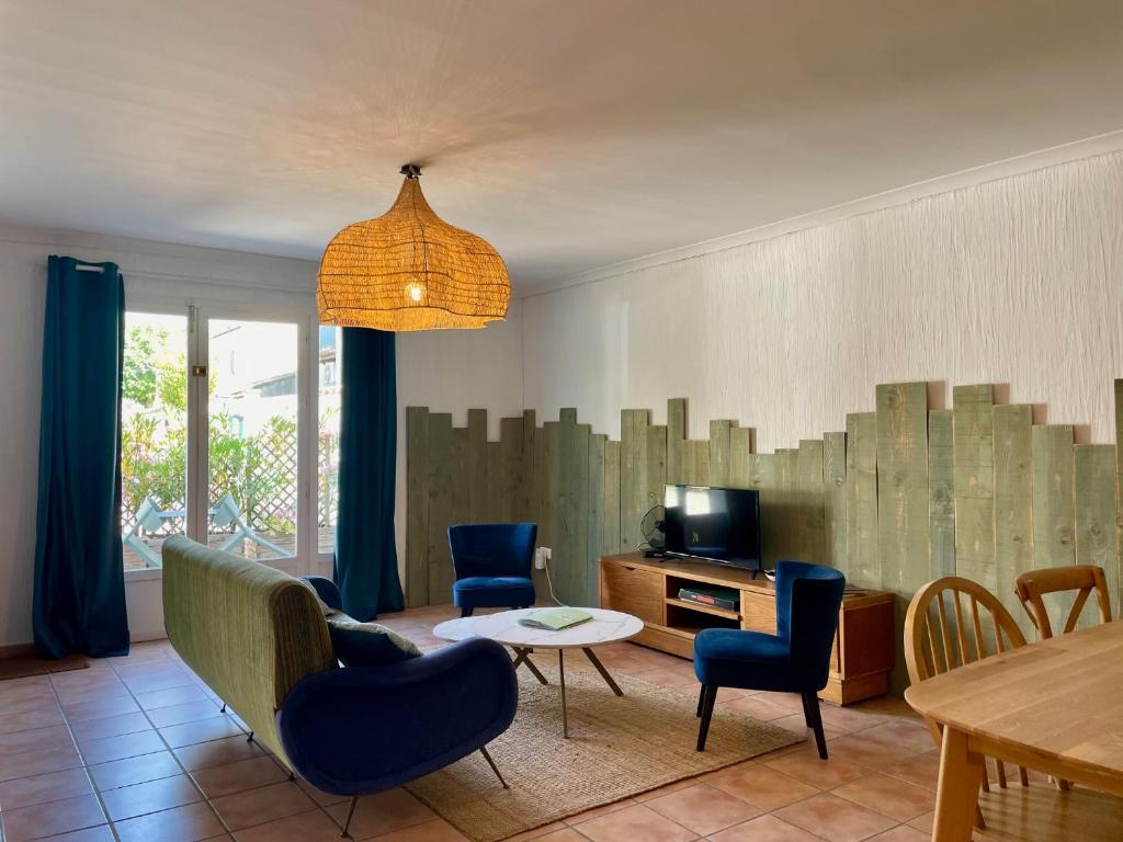 Jolie maison de ville, parking et jardin privés - 5