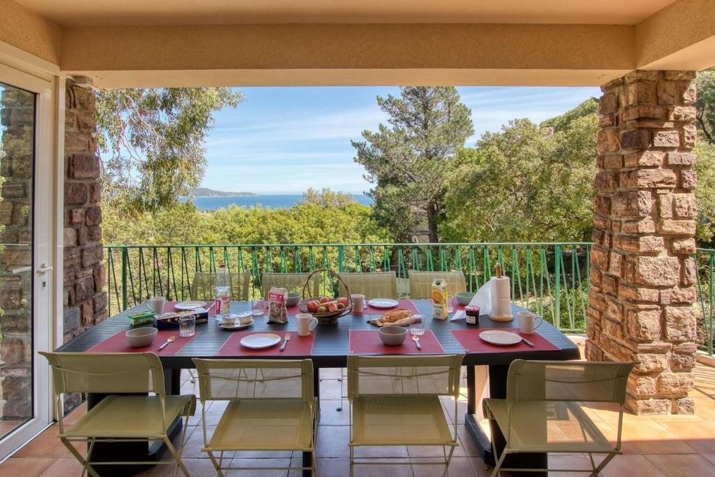 Villa in Cavalaire-sur-Mer - Gulf of Saint-Tropez - 1