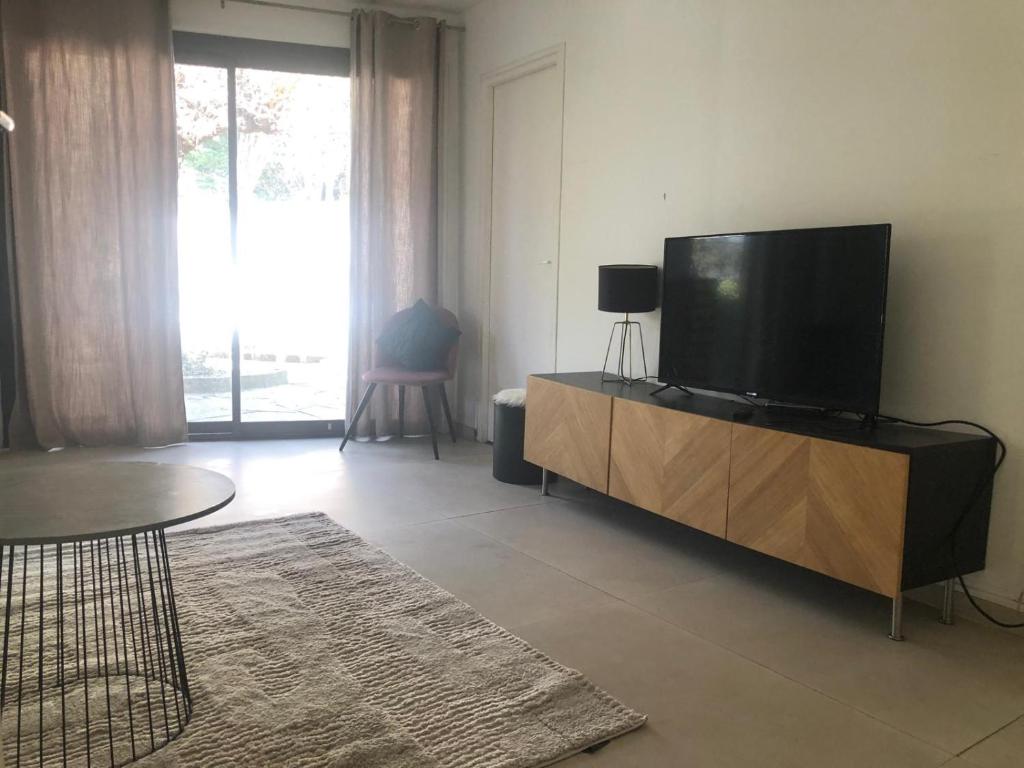 Charmant appartement avec extérieur - 4