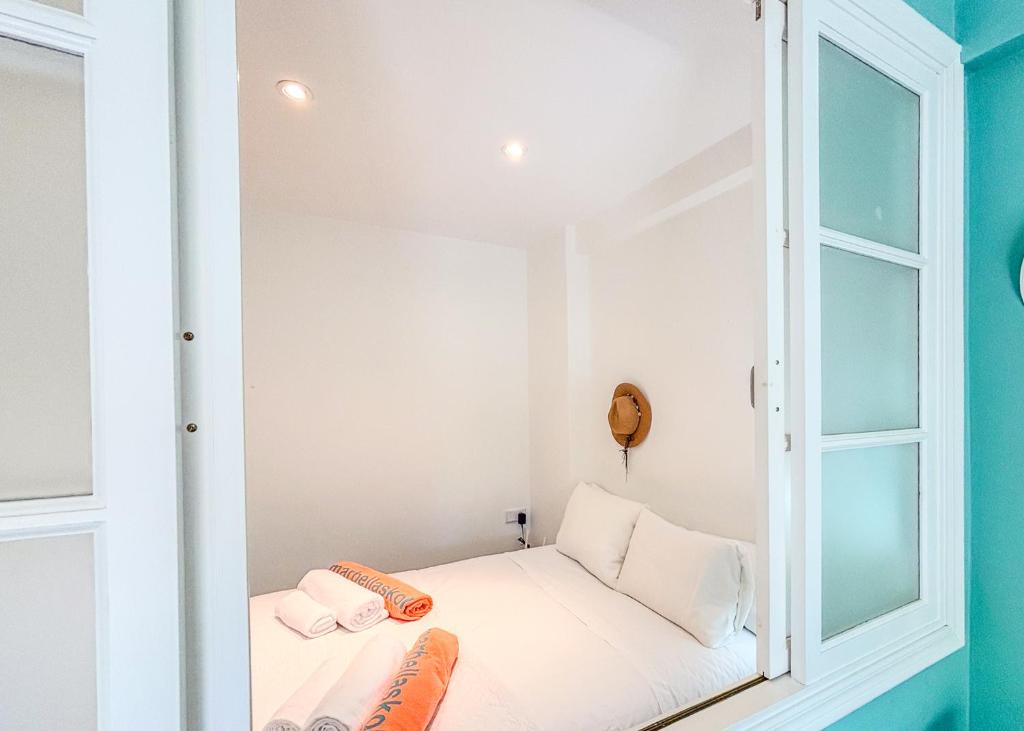 Skol 225 - Beachfront studio in Marbella - Terrace & Pool - 3