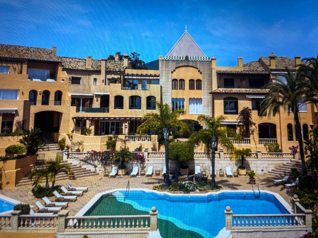 apartment with pool lux 3-j - 2