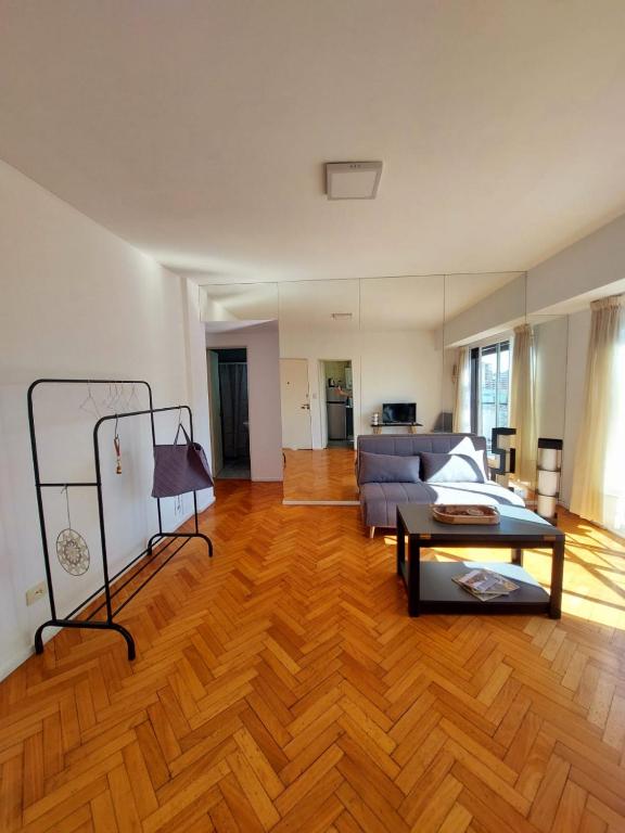 Sun and Comfort in Belgrano - View and Connectivity - 2