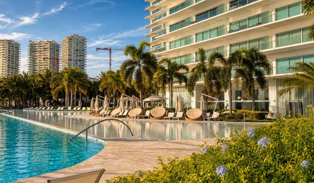 Peninsula Puerto Vallarta - 1