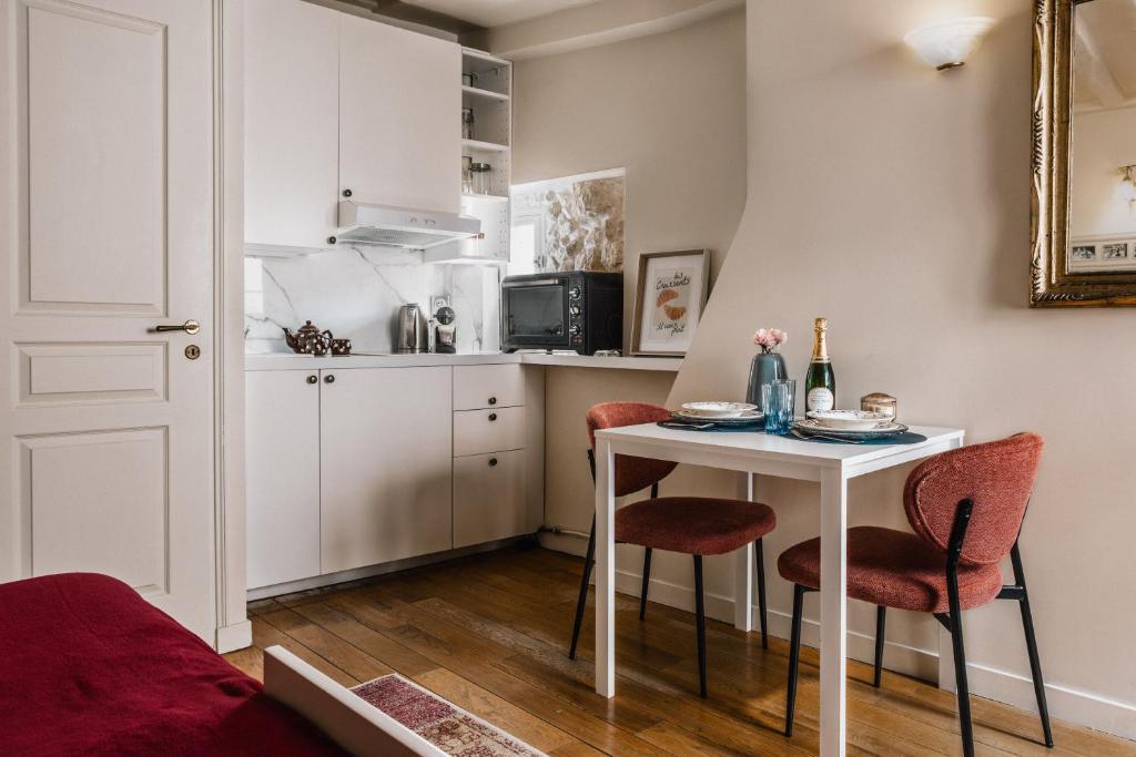 Beautiful cosy flat in Saint Germain des prés - G21B - 3
