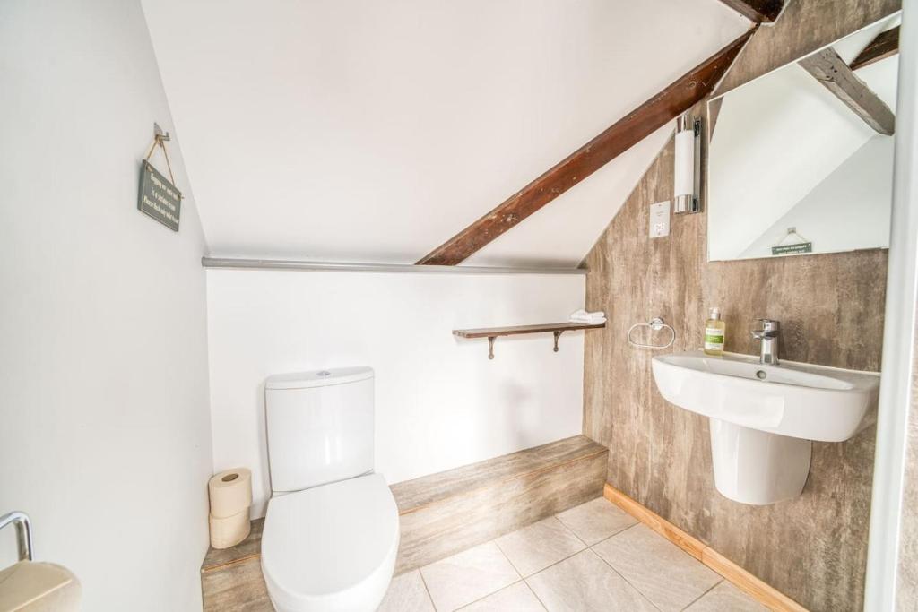 New Forest Cottage with Wood Burner, Redlynch photo 8