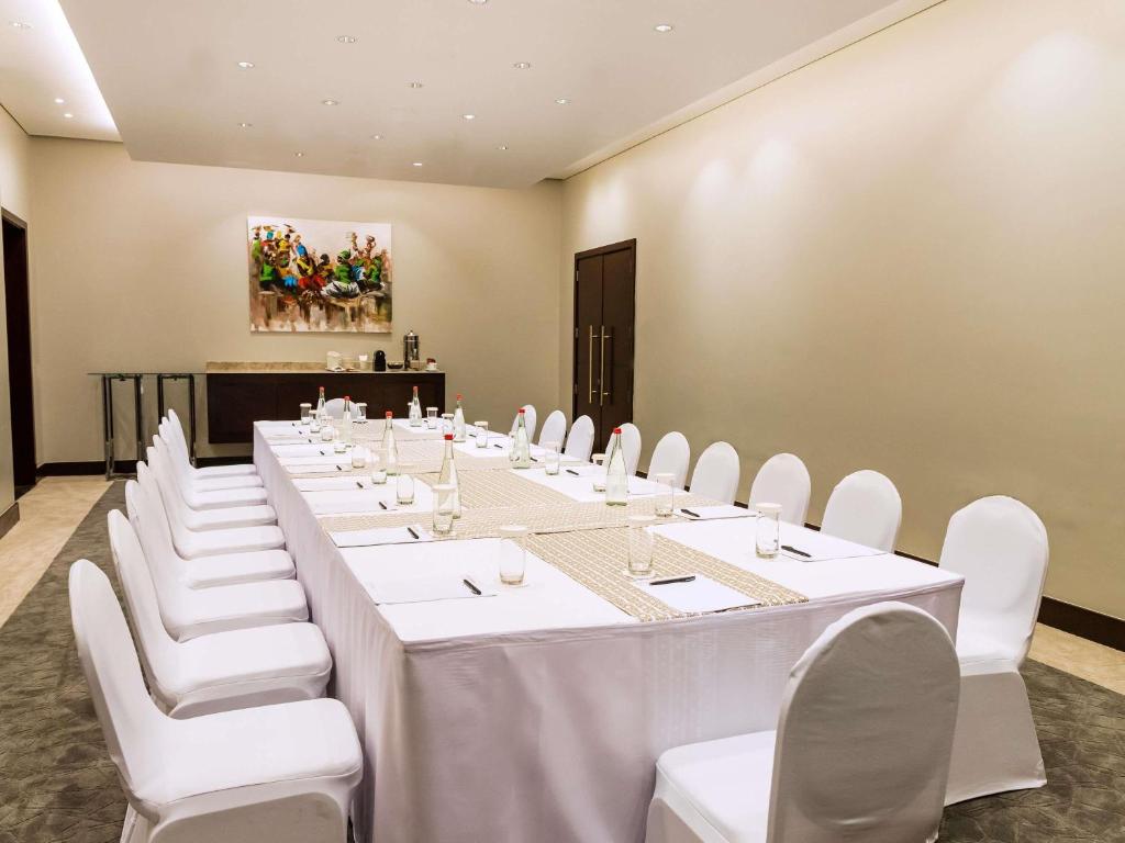 Toplantı odası / Geniş salon