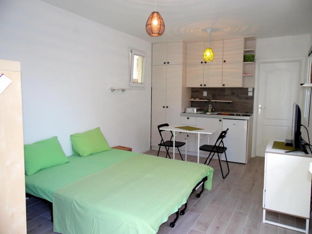 Apartments Mandarina Garden - 3