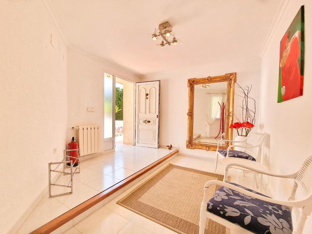 Casa Olivo By Mandalay Rentals - 3