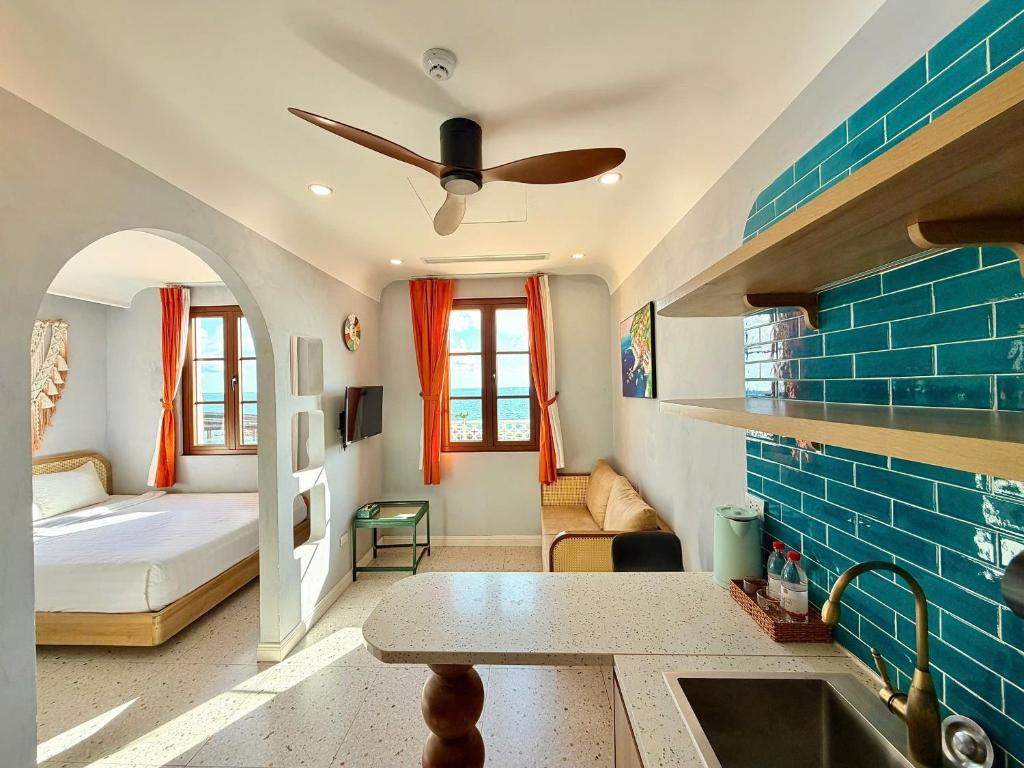 ROVA BOUTIQUE HOTEL
