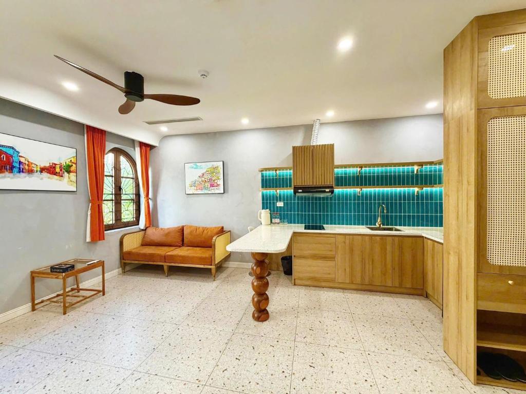 ROVA BOUTIQUE HOTEL