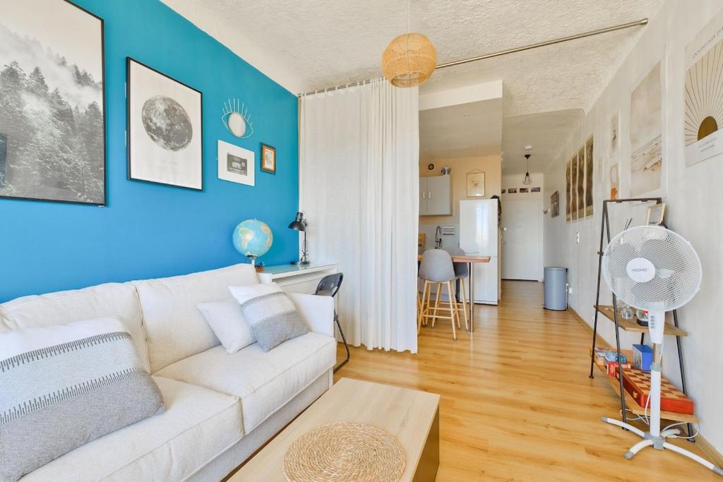Lumineux studio avec balcon prés du centre ville - 5