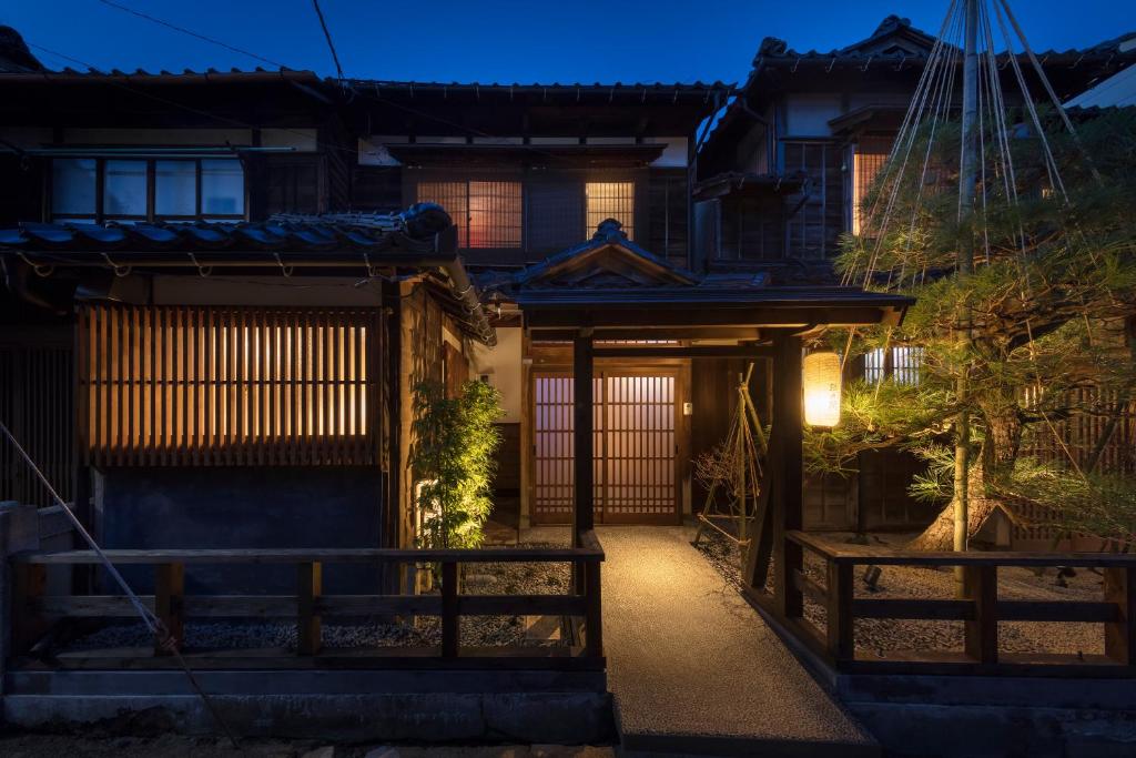 Hikoso-machi Gin no Ma photo