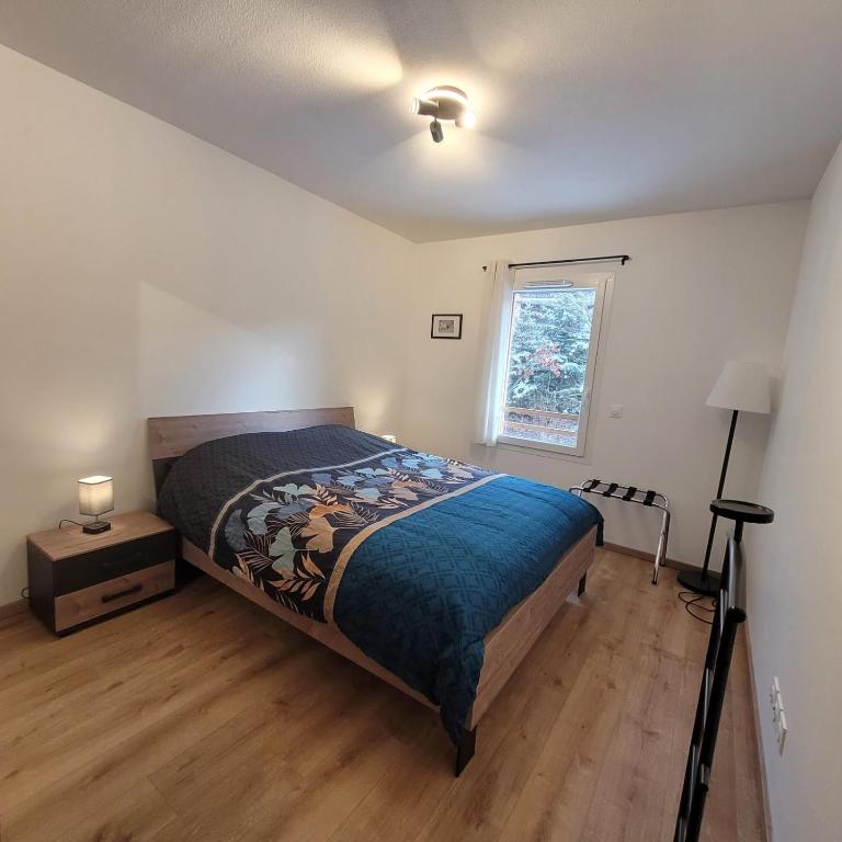 New apt at the slopes with private parking - 5