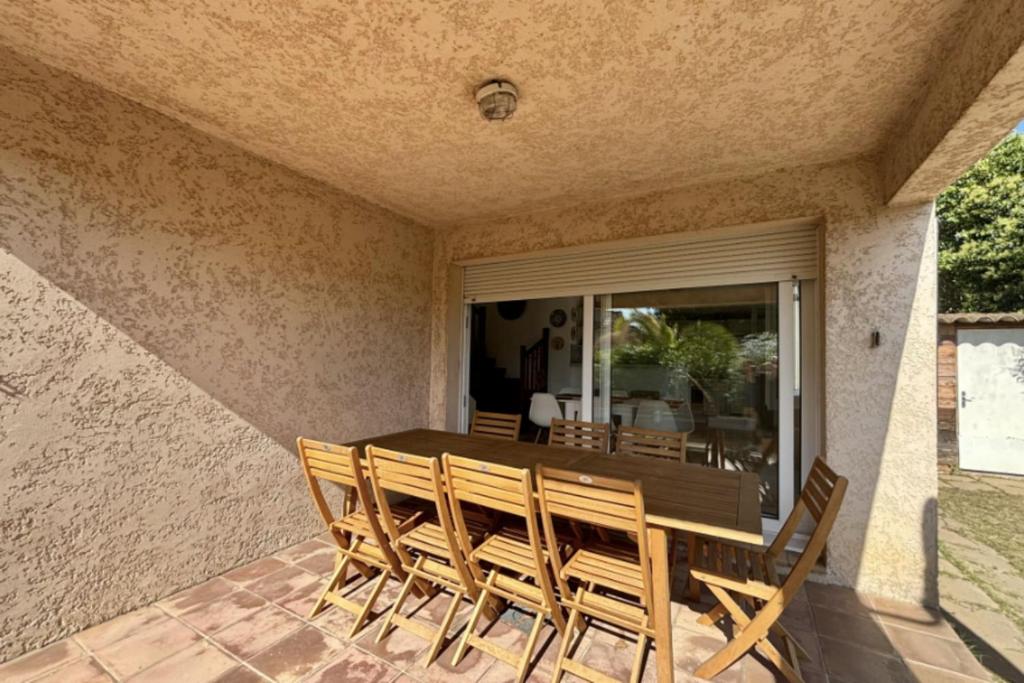 Charmante maison avec balcon et jardin - 2