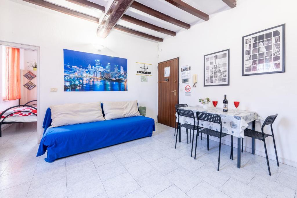 GuestHost - Cozy Apartment near Lanfranchi Stadium - 1