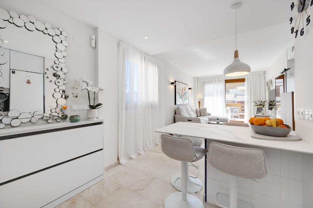 Sunny penthouse with terrace, Punta Prima - 3