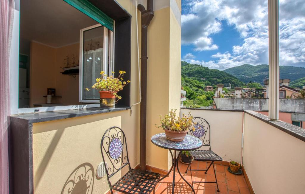 2 Bedroom Lovely Apartment In Genova - 5