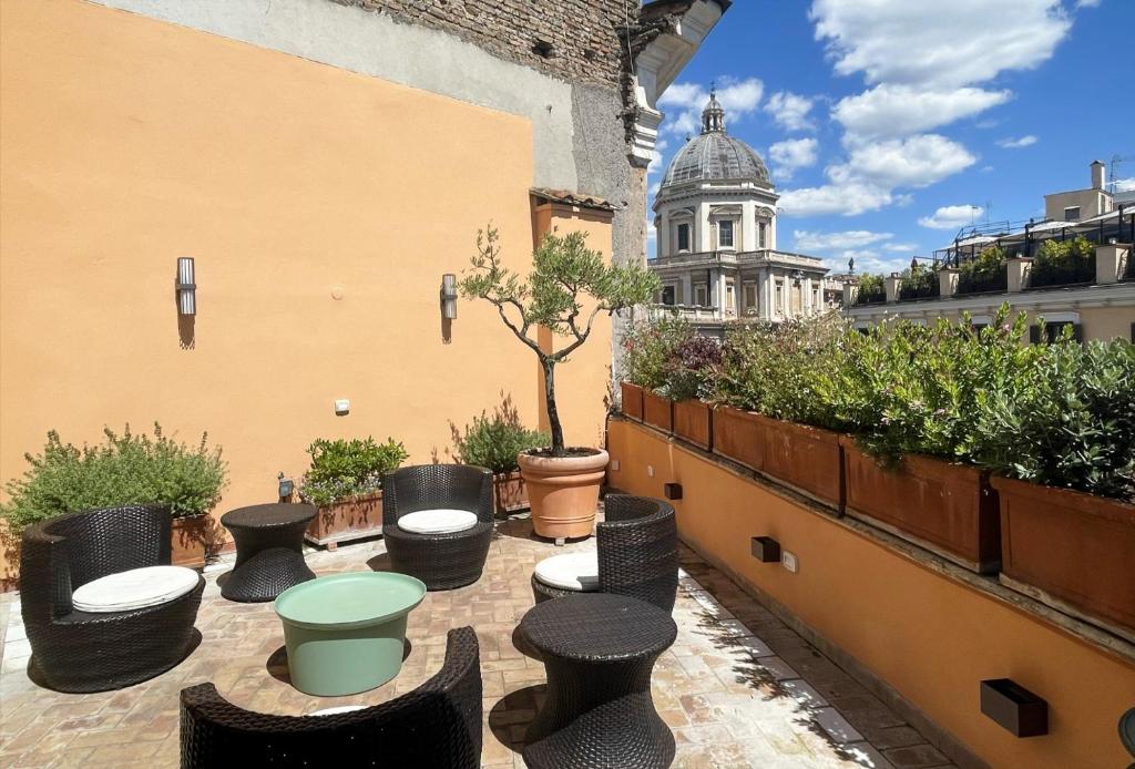 Habitat's Colosseum-Monti 3BR Penthouse with Terrace - 4