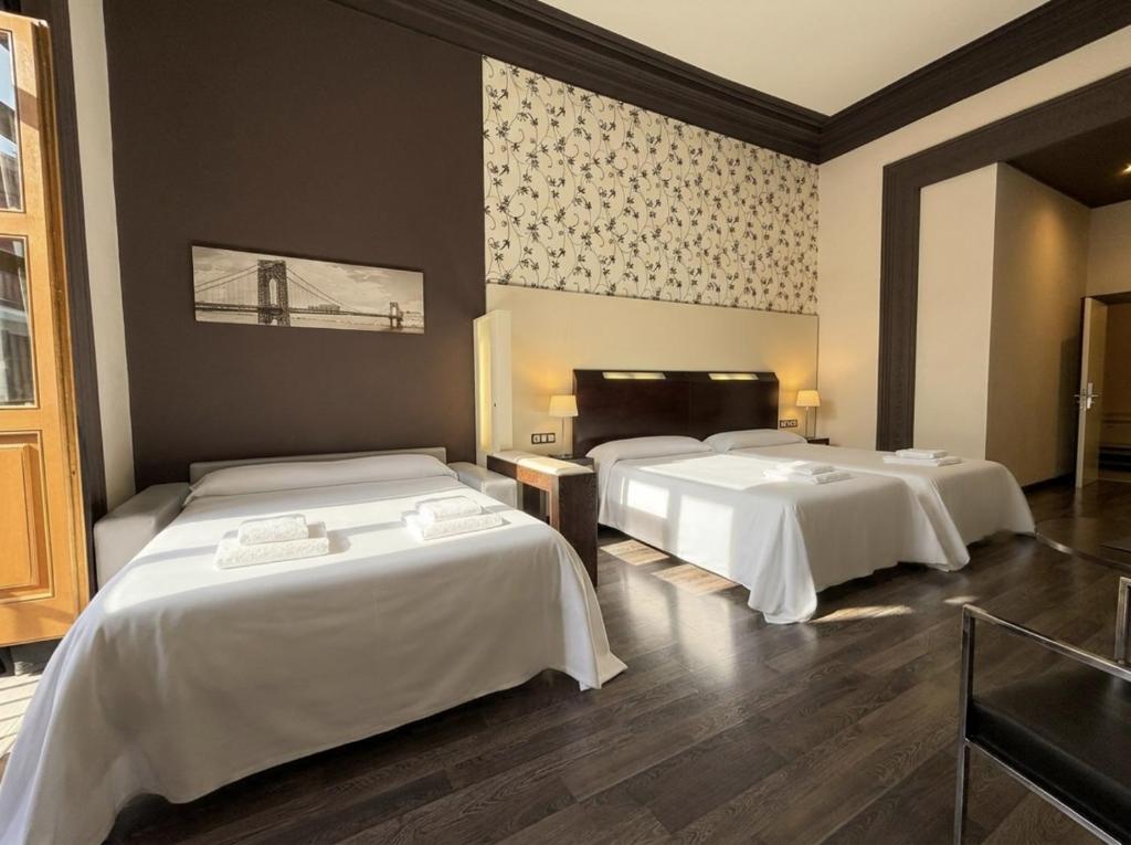 Alhambra Suites - 3