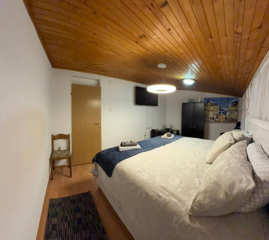Red Roof Apartman B - 4