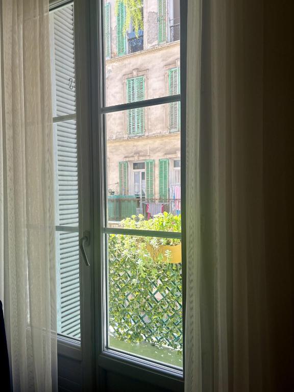 Superbe appartement type haussmannien - proche gare - 3