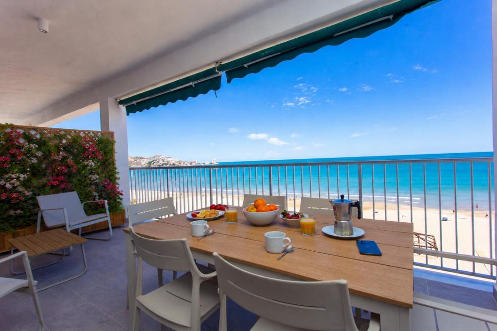 Cullera Beachfront Terrace Apartment - 3